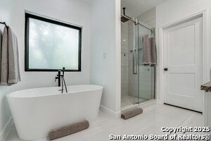 Building Photo - 211 Gibson