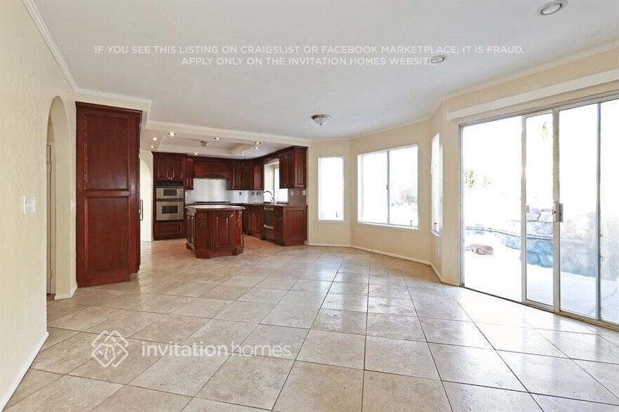 Building Photo - 20325 Calhaven Dr