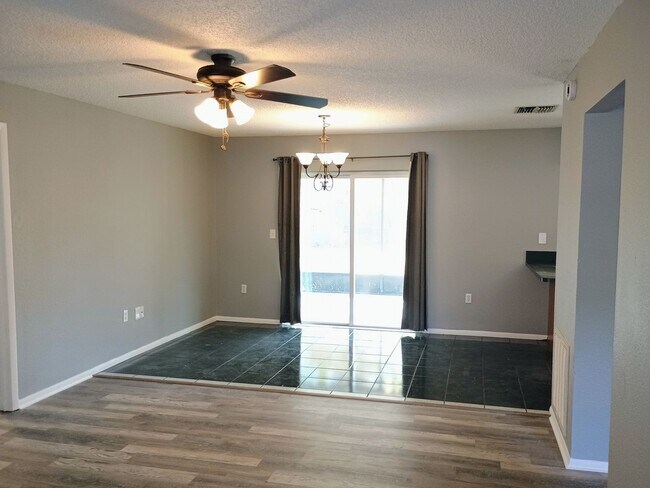 Building Photo - Charming two bedroom two bath one car garage