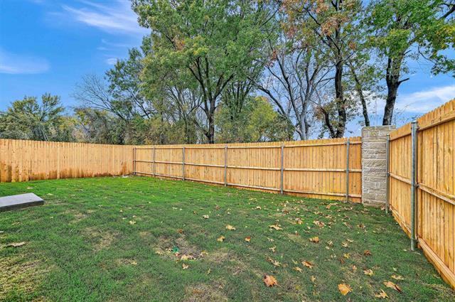 Building Photo - 6622 Highlands St