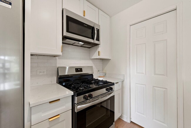 Building Photo - 7753 W Emerald Ct