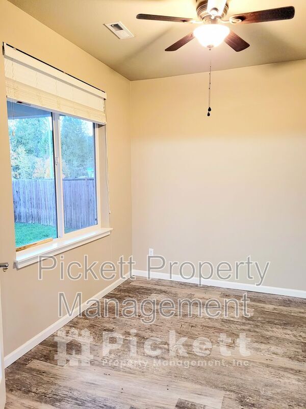 Building Photo - 3990 Maritime Dr