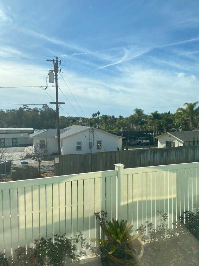 Building Photo - 1186 Via Santa Paulo