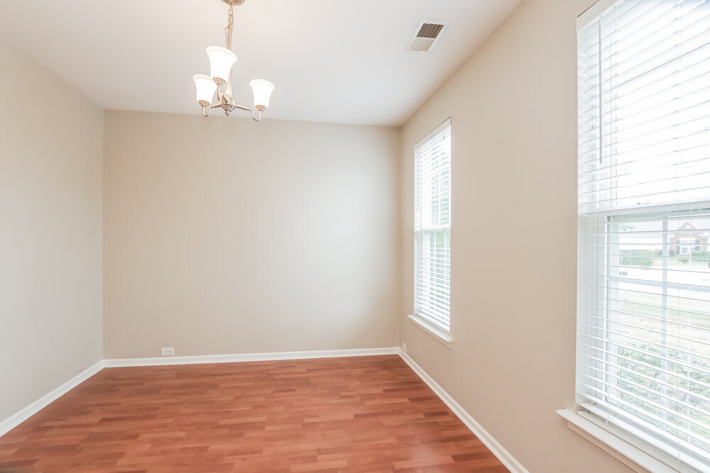 Building Photo - 15327 De Havilland Dr