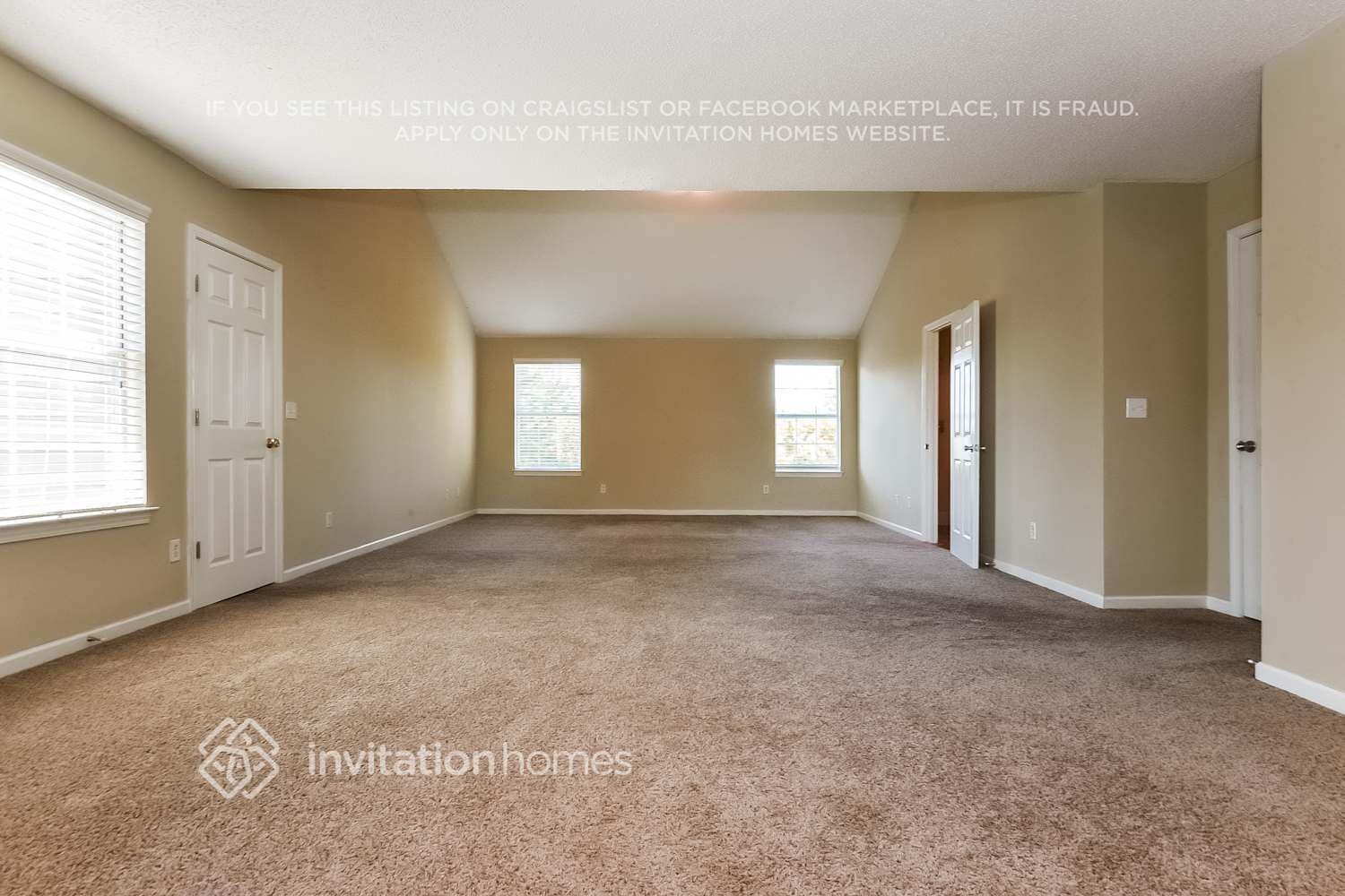 Building Photo - 5565 Platte Dr