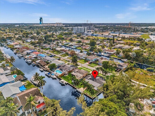 Building Photo - 4500 SW 42nd Terrace