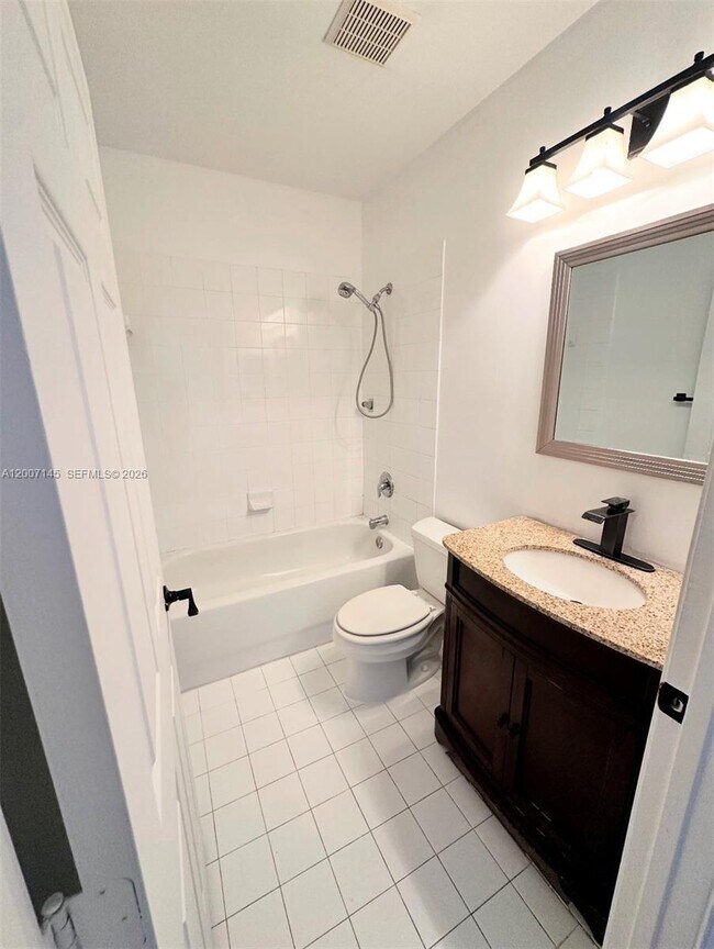 Building Photo - 2641 SW 83rd Ave