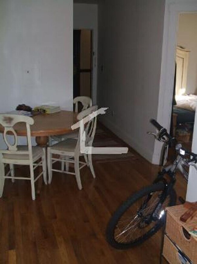 Building Photo - Fenway 1 bed split - available 9/5
