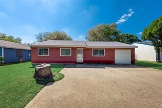 Building Photo - 7908 Natalie Dr