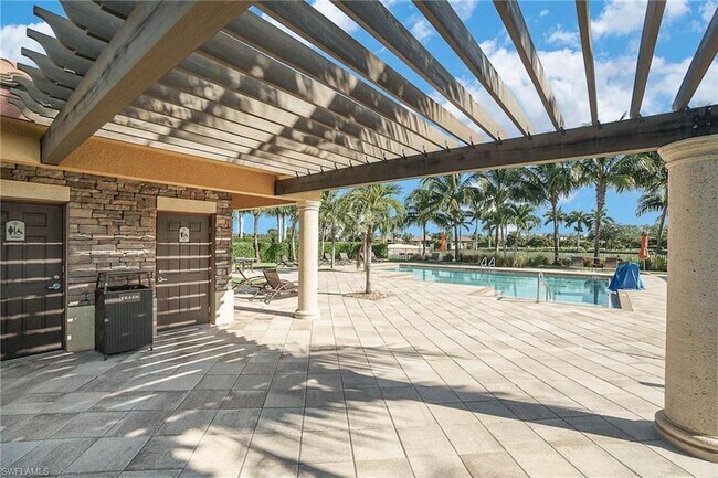 Building Photo - 9731 Acqua Ct