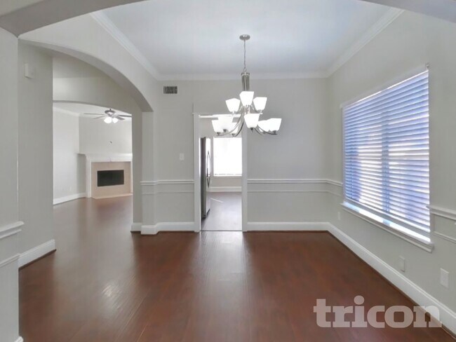 Building Photo - 21207 Woodland Green Dr