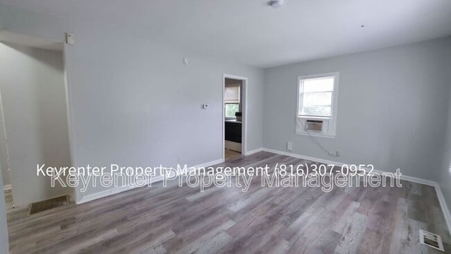 Building Photo - 5412 Indiana Ave