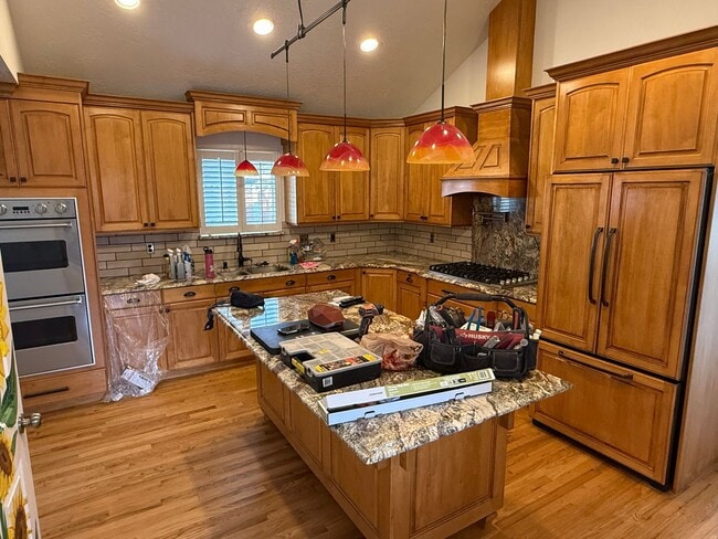 Building Photo - Beautiful 4 bedroom 3 bathroom home!