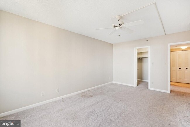 Building Photo - 3709 S George Mason Dr