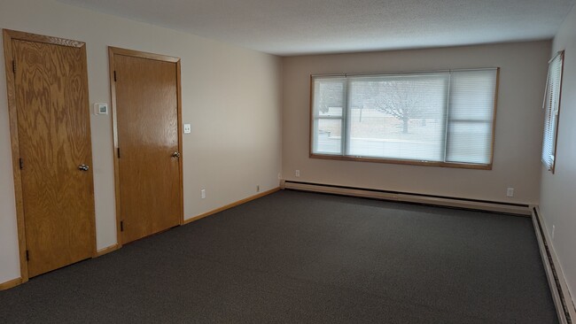 Huge Living Room with Tons of Natural Light - 807 W 3rd St