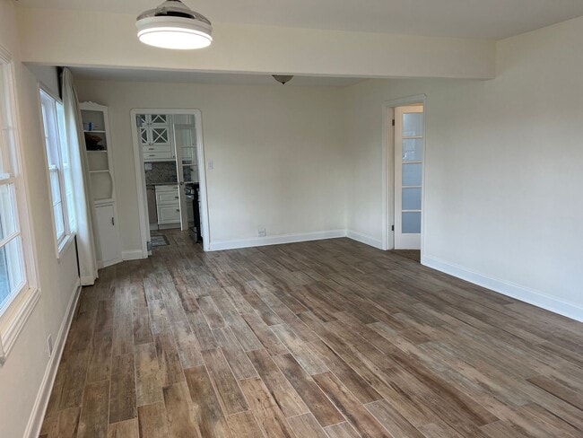 Building Photo - 2 Bedroom 2 Bath Single Family Home in Orange