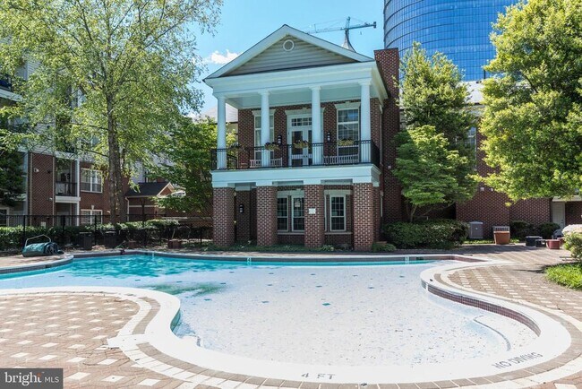 Building Photo - 1530 Spring Gate Dr.