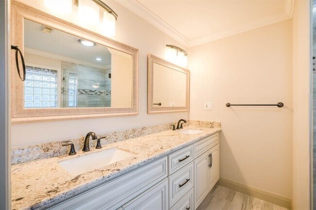 Building Photo - 5046 Yarwell Dr