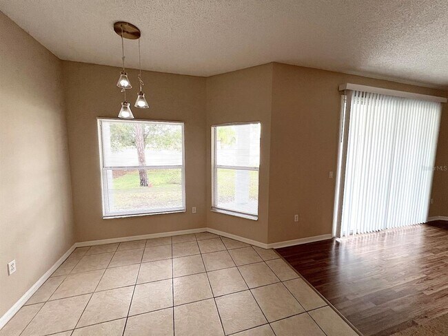 Building Photo - 36 Ripplewood Ln