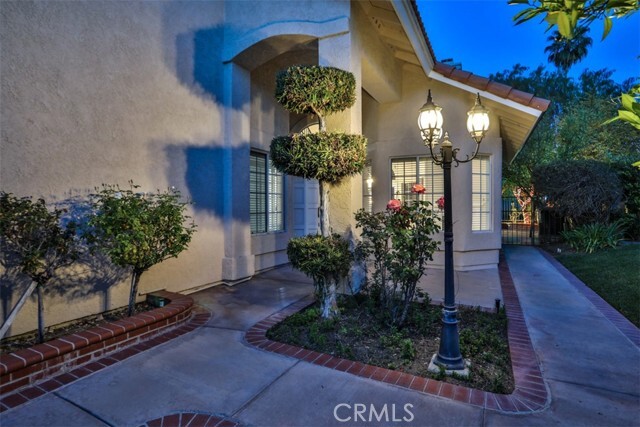 Building Photo - 176 Cll Renata
