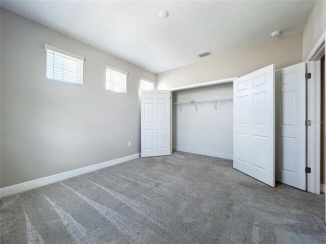 Building Photo - 5559 Trevesta Pl