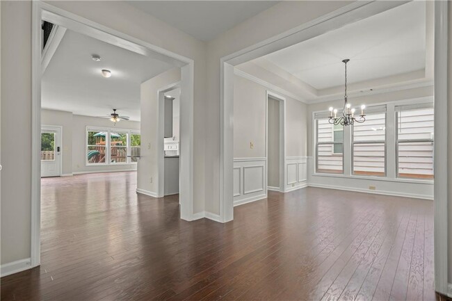 Building Photo - 4940 Breezewood Cir