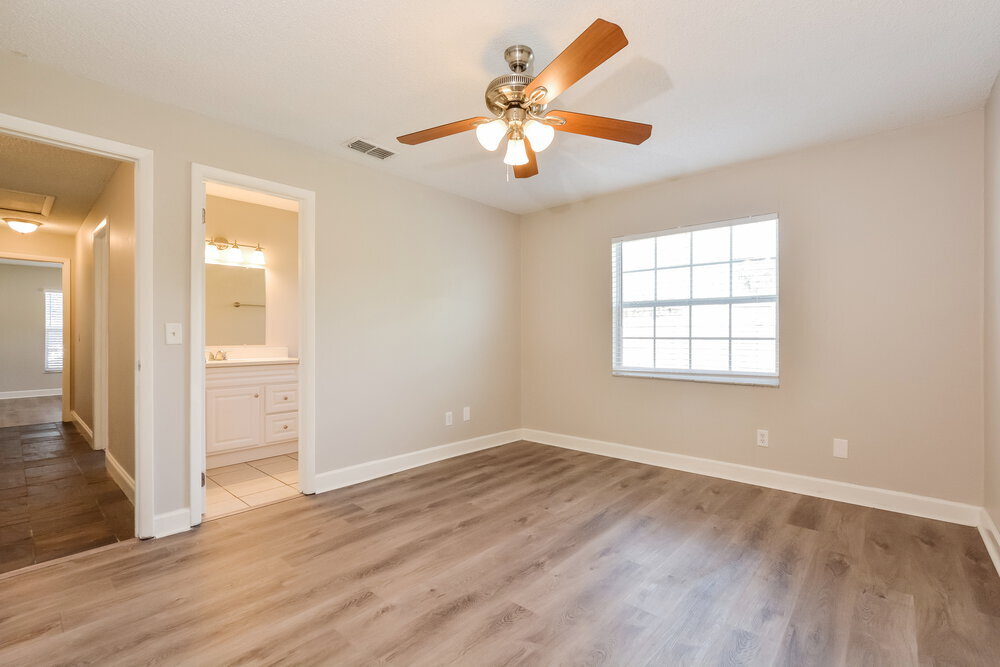 Building Photo - 9744 Heatherwood Ct