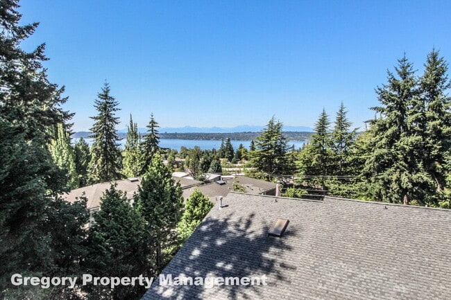 Building Photo - 11342 NE 67th St