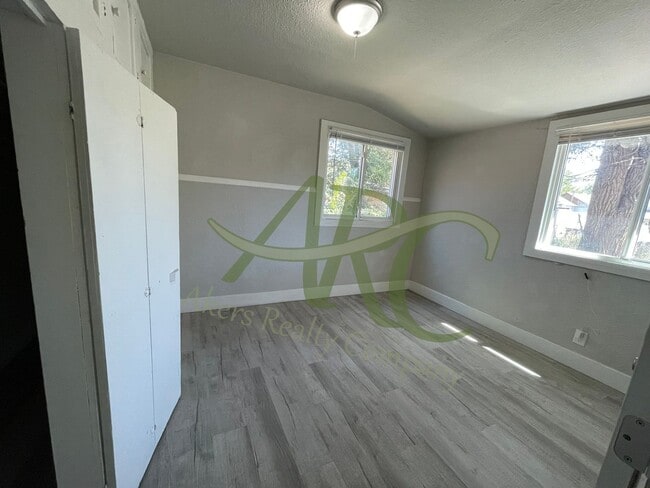 Building Photo - 1444 Cypress St