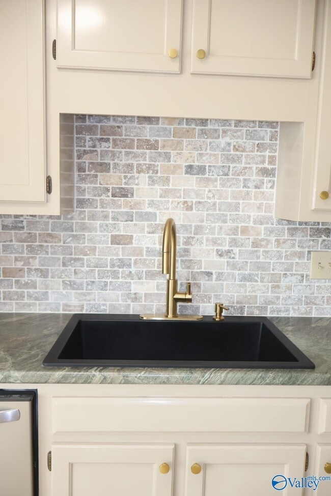 Building Photo - 6864 Steeplechase Dr NW
