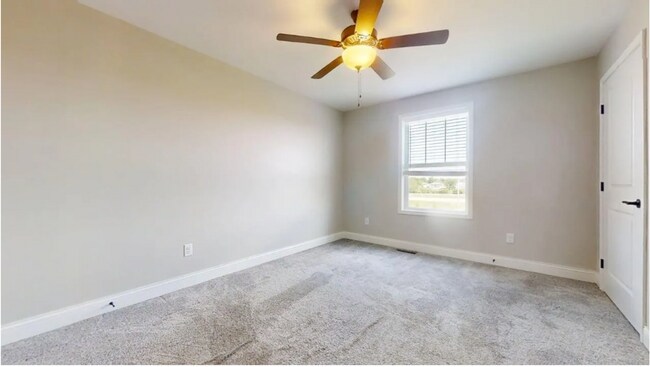 Building Photo - 754 Sedgegrass Dr