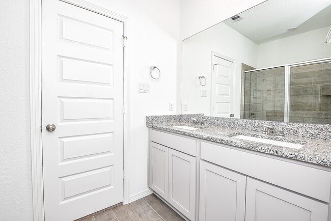 Building Photo - 5714 Tabula Rasa Dr