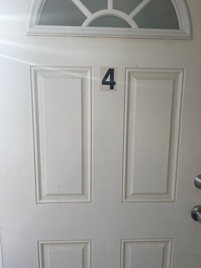 Building Photo - 3 Bedroom in Pahrump