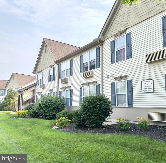 Building Photo - 139 ROOSEVELT Blvd