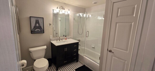 Building Photo - Fully Furnished 3 Bed 2 Bath in Provo