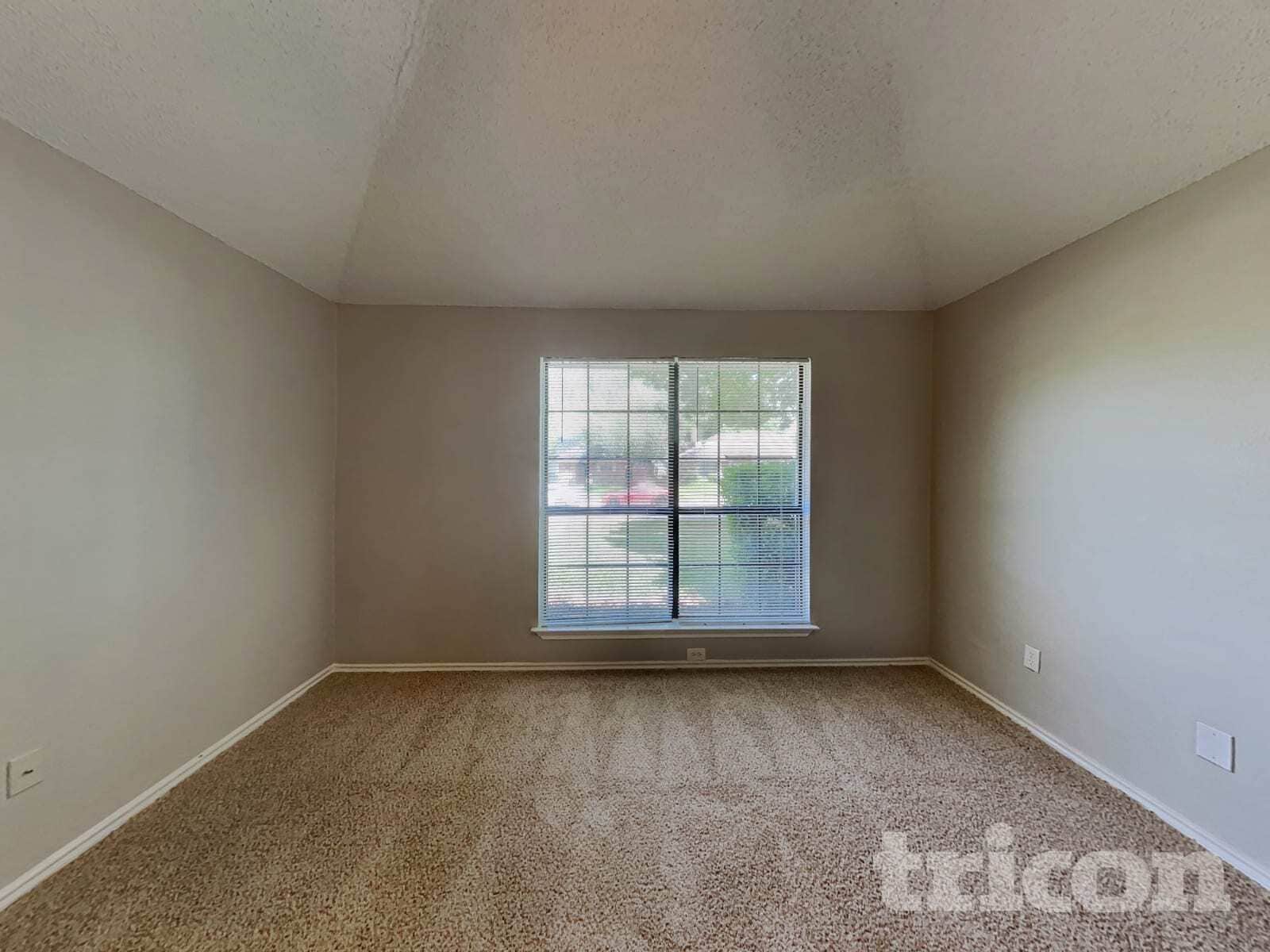 Building Photo - 8002 Meadowlark Ln