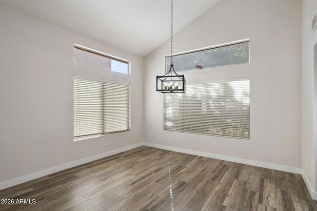 Building Photo - 1883 W Falcon Dr