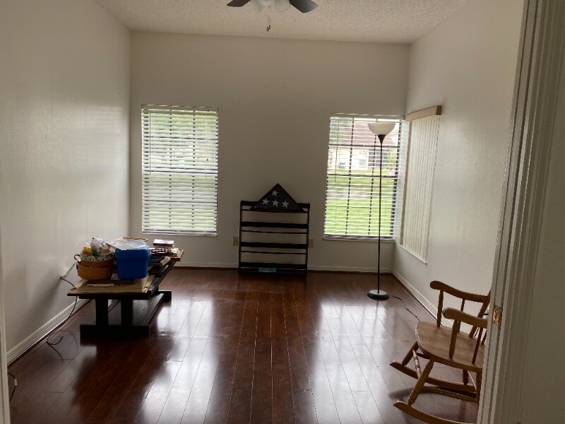 Building Photo - 5831 Plumtree Ct