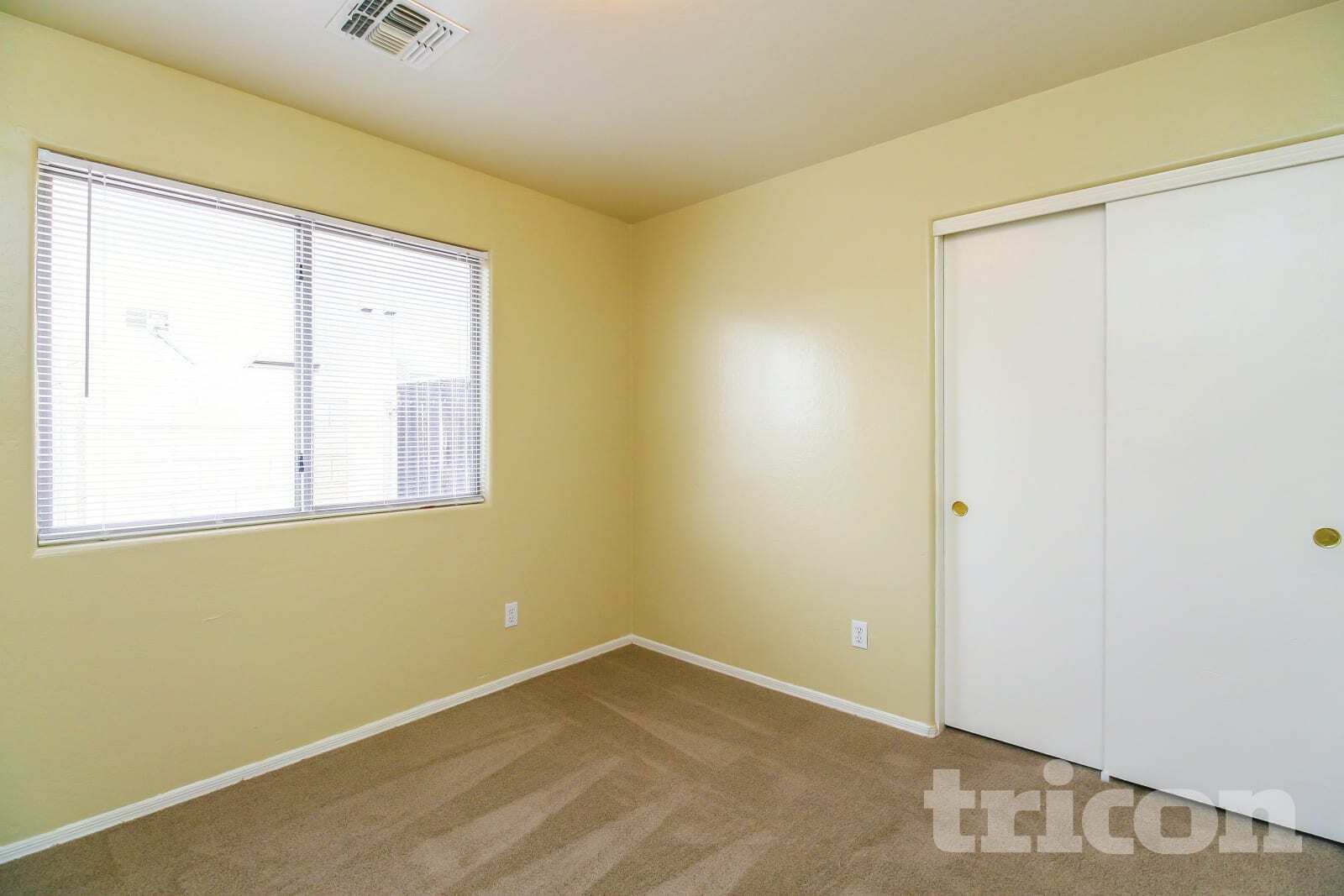 Building Photo - 8006 W Pima St