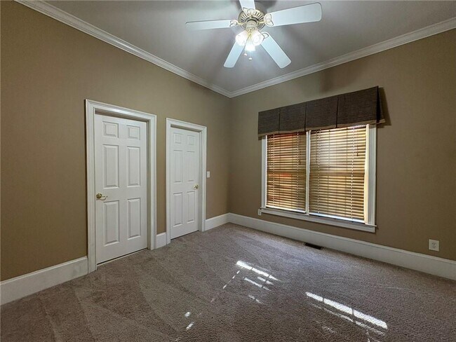 Building Photo - 5930 Abbotts Run Tr