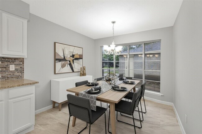 Building Photo - 13703 Cologne Dr