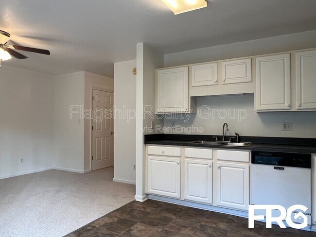 Building Photo - 4270 Williamsbrook Ln