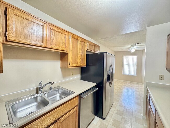 Building Photo - 304 Crosswind Way