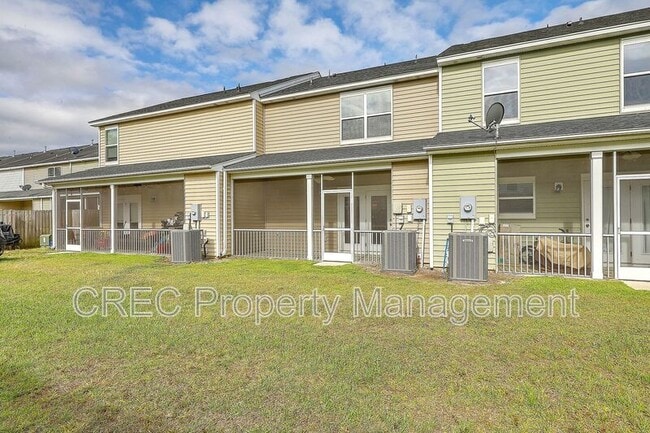 Building Photo - 270 Swallowtail Ln