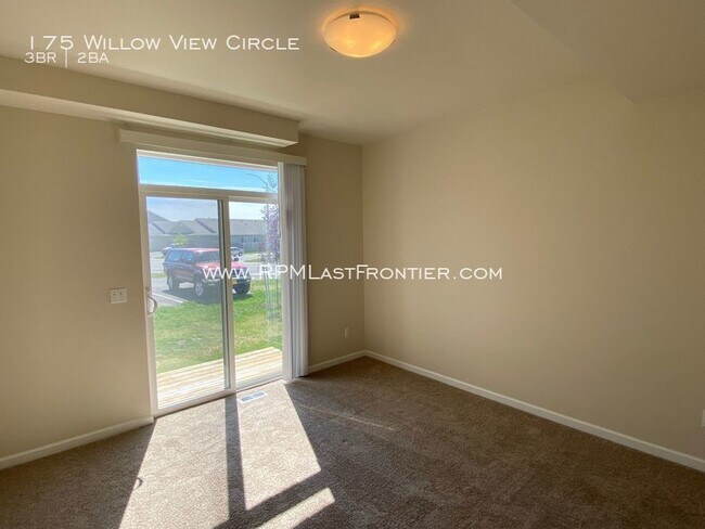 Building Photo - 175 Willow View Cir