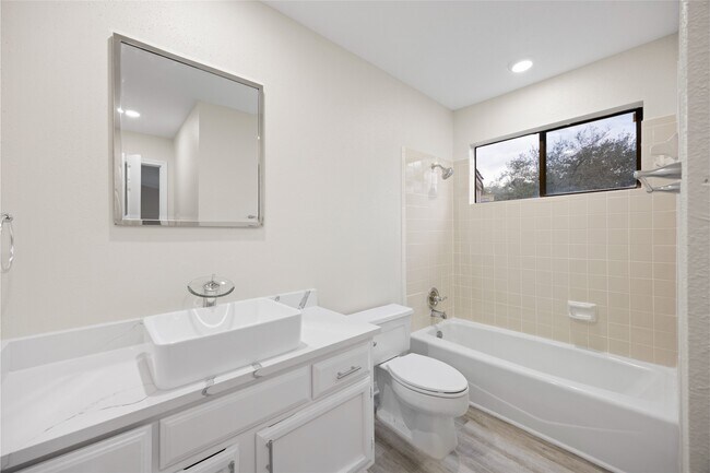 Building Photo - 2668 Bering Dr