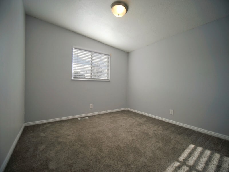 Building Photo - 3292 S 4400 W