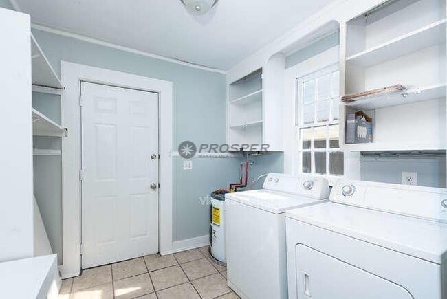 Building Photo - 332 Ashley Ave