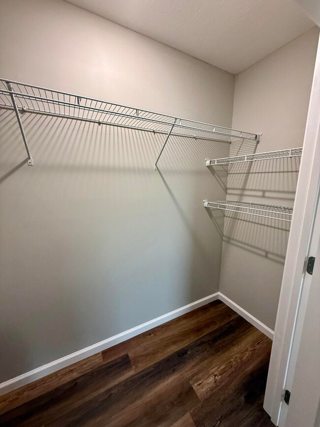 Building Photo - 107 Losey St