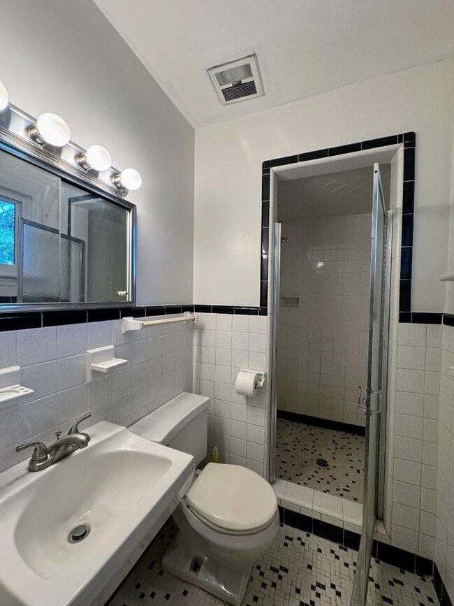 Building Photo - 515 Gaddy Rd